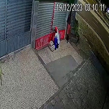 Homens arrombam loja no bairro do Itaigara