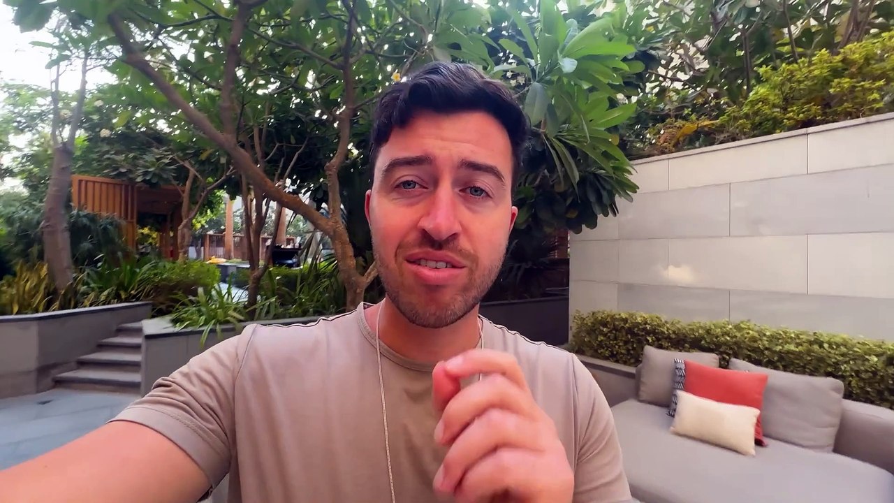 What Can $1,000 Get in Dubai (World's Richest City)