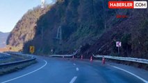 Artvin'de heyelan sonucu Kemalpaşa-Hopa kara yolu ulaşıma kapandı