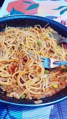 سباكيتي بصلصة الطماطم والكفتة