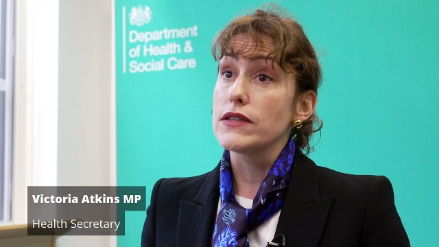 Atkins accuses junior doctors of abandoning negotiations