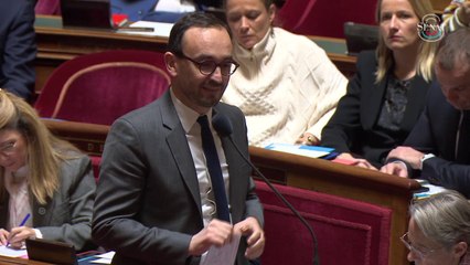 Munitions de chasse dans les tabacs: Patrick Chaize (LR) s'inquiète d'un "vrai risque de sécurité"