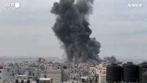 Gaza, attacchi aerei israeliani su Rafah