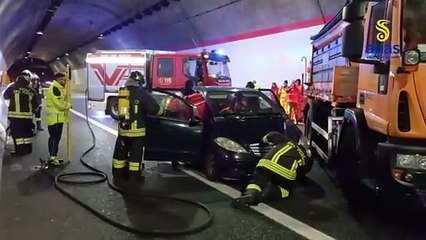 Rende, effettuata dall'Anas l'esercitazione con simulazione d'incendio nella galleria Serraspiga