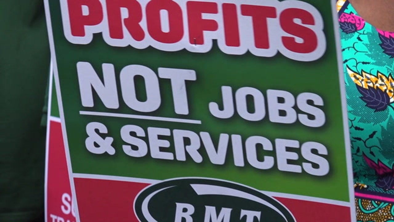 Tube strikes: RMT members meet to decide walkout dates after rejecting 5% pay offer