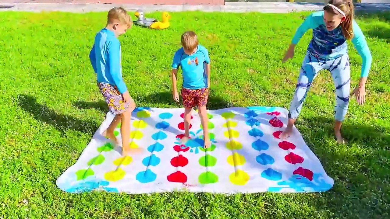 Vlad and Niki learn safety rules and good behavior for kids