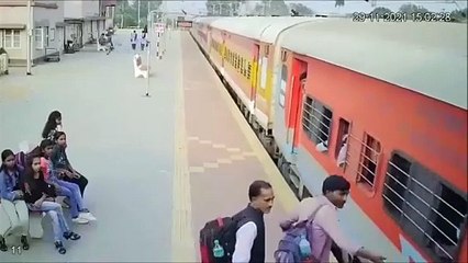 Descendre du train en Inde c'est plutôt risqué