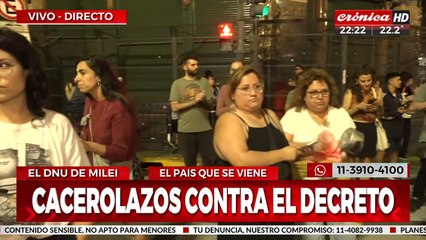 Masivo cacerolazo y corte de calles en CABA contra el decreto de Milei: qué dicen los vecinos