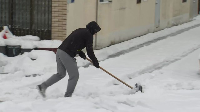 [날씨] 북극 한파에 전국이 '꽁꽁'...서해안·제주도 내일까지 폭설 / YTN