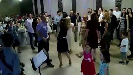 Radijacija - Apsolutno tvoj-Carstvo u drugarstvu-(cover)-(Privat 2013) HD _ bend za svadbe, vencanje