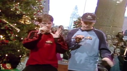 Ant & Dec’s Viral 1994 Christmas Performance on This Morning 🎄