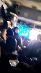 لن تصدق ما تعرض له أفراد قوة مكافحة الشغب