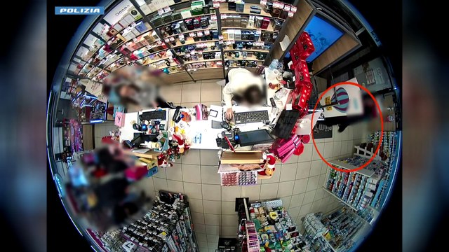 Milano, arrestato il rapinatore del supermercato in zona Mecenate