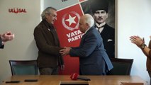 Vatan Cephesine Önemli İsimler Katıldı! Eski MHP Yöneticisi Mehmet Çevik Vatan Partisi'ne Üye Oldu