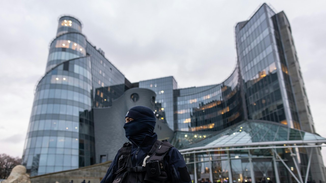 Neue polnische Regierung wälzt Staatsmedien um