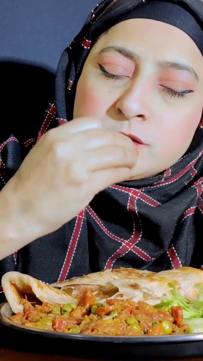 #asmrfood #asmreating #mukbang #mukbangasmr #mukbangvideo #eatingburger #tiktokfood #asmrvideo