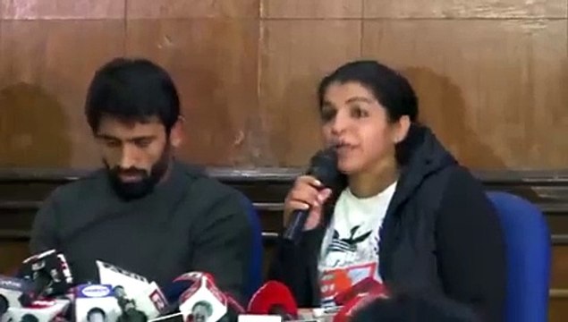 Video; संजय सिंह के WFI के अध्यक्ष बनने पर रोने लगीं साक्षी मलिक, कुश्ती छोड़ने का कर दिया ऐलान; वीडियो वायरल