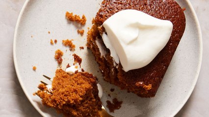 Gingerbread Cake Will Make Your Kitchen Smell Like Christmas