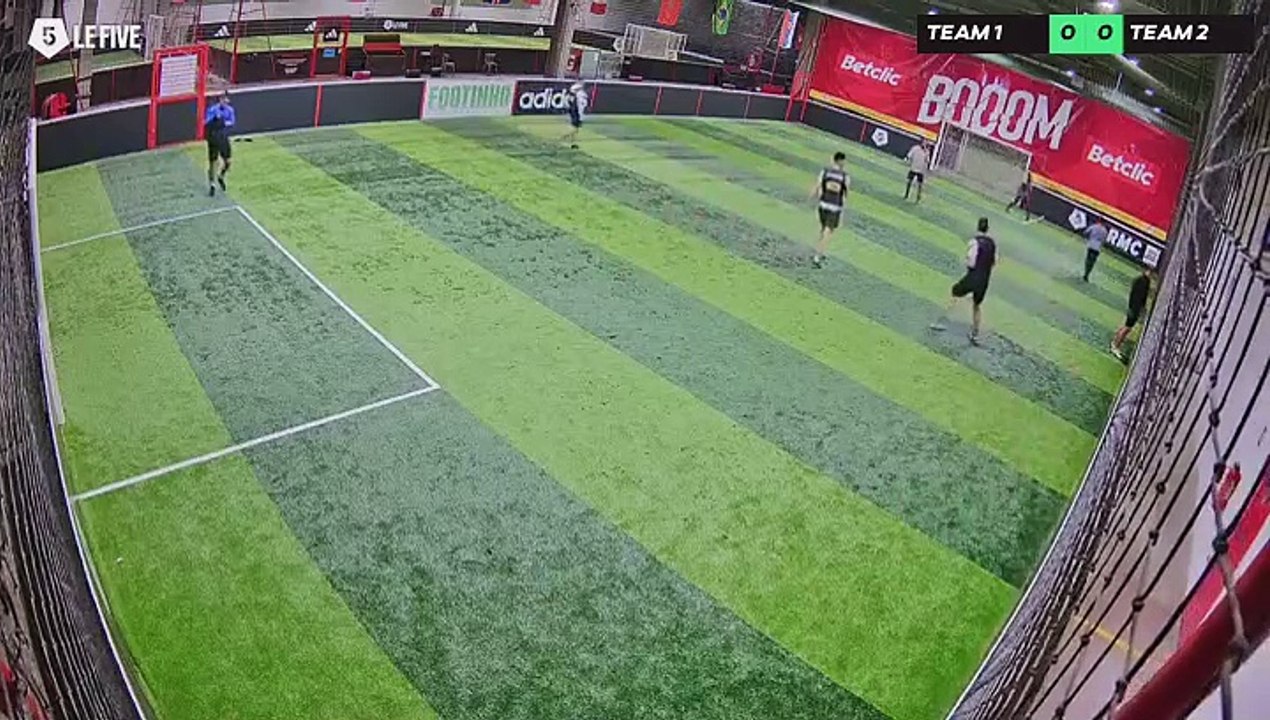 Sport 21/12 à 15:10 - Football Terrain 5 (LeFive Carrières-sous-Poissy)