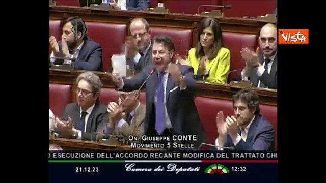 Rampelli richiama all'ordine i deputati: Non siamo al mercato