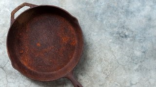 How to Clean Rust from Cast Iron Cookware