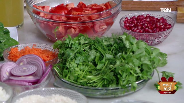 #كل_يوم_أكلة | طريقة عمل محشي اللفت مع الشيف فيفيان فريد اشترك في القناة الرسمية #TeNTV ليصلك كل جديد bit.ly/TeNTV تابعوا قناة Ten TV على مواقع التواصل الاجتماعي: Twitter: goo.gl/w6aF3o Facebook : goo.gl/HwSu9L Youtube: go