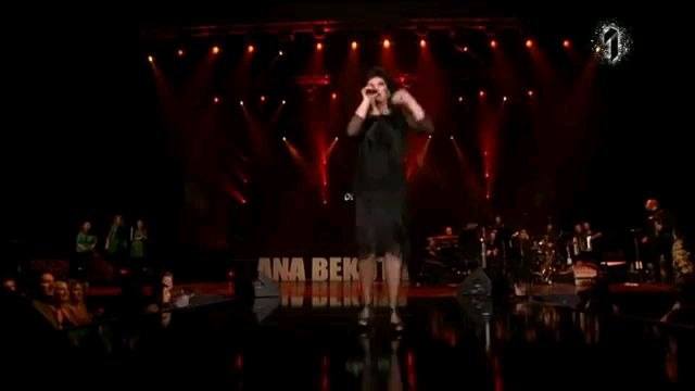 Dragana Mirkovic - Nisam ni metar od tebe - Live - Koncert Ane Bekute - (Tv Prva 2015)
