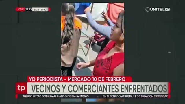 Vecinos y comerciantes enfrentados por puestos en aceras y la calzada en el mercado 10 de Febrero