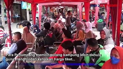 Tải video: Terminal Bus Kalideres Mengalami Lonjakan Penumpang Jelang Natal dan Tahun Baru