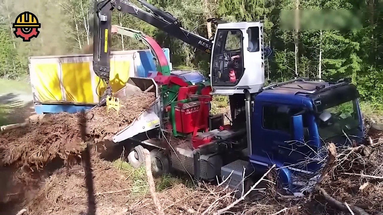 Amazing Dangerous Fastest Wood Chipper Machines, Powerful Tree Shredder