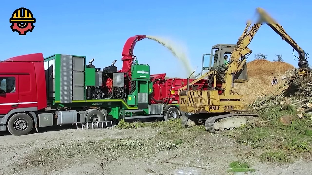 Amazing Dangerous Wood Chipper Machines in Action, Incredible Modern