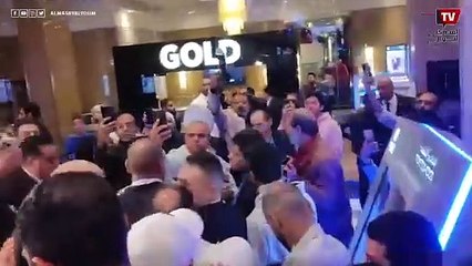 محمد إمام بالشال الفلسطيني في العرض الخاص لـ«أبو نسب»