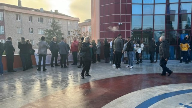 Sigaranın zararları paneline sigara molası