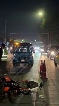 #Preliminar Dos menores de edad que circulaban a bordo de una motocicleta se vieron involucrados en un aparatoso choque suscitado sobre el cruce de Periférico y avenida Malecón #GardiaNocturna