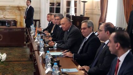 Lord Cameron calls for more aid into Gaza during Egypt visit