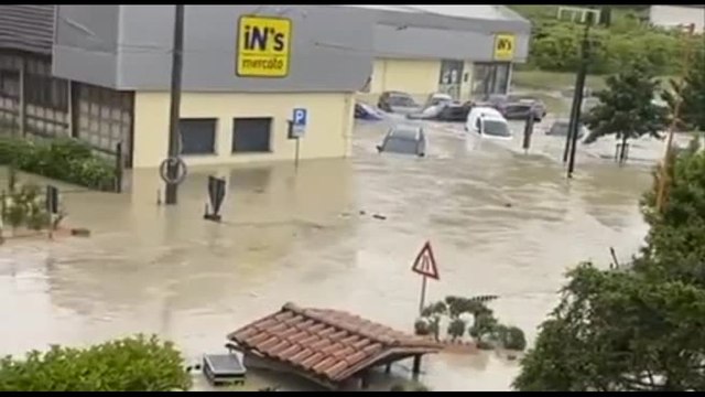 Nel 2023 bollino rosso per clima, 378 eventi estremi +22%