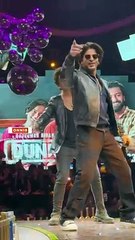 All Time Hit Actor Shahrukh Impressed Fans by His Dance