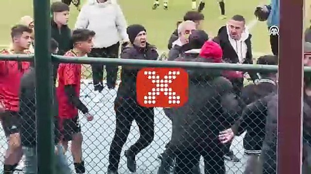 Liseler arası turnuvada kavga!