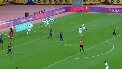 Riyad Mahrez Scores Goal ⚽