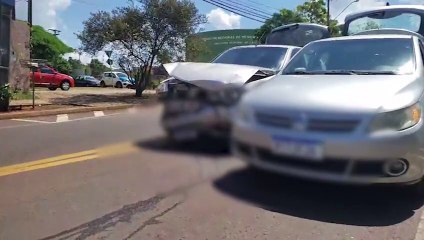 Forte colisão de trânsito é registrada no Tropical