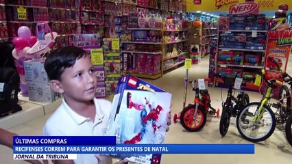 Recifenses correm para garantir os presentes de Natal
