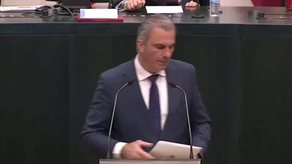 Ortega Smith se encara y lanza una botella a un concejal de Más Madrid