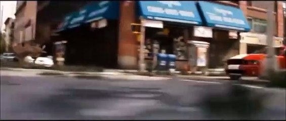 Soy Leyenda - Robert Neville Sale a Cazar - Robert Neville Imita a Shrek (Fastbest)