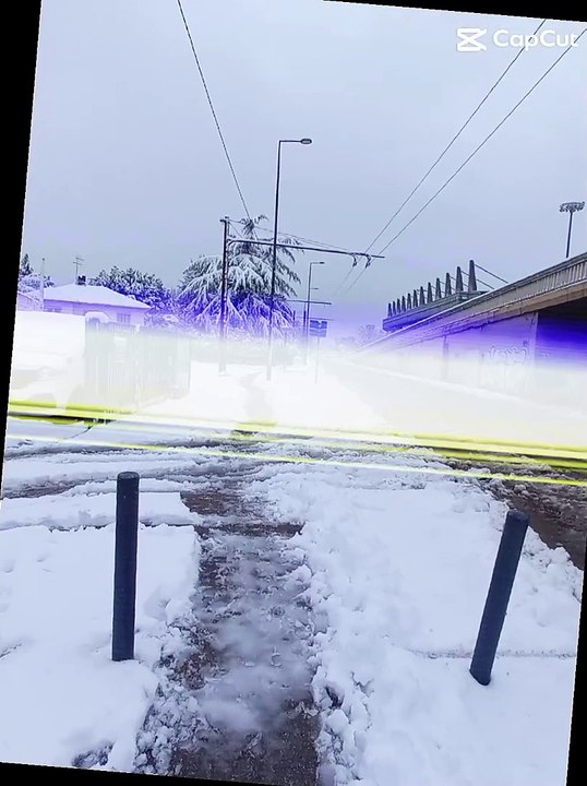 La France Sous la Neige  ☃️  Grenoble & Échirolles #Grenoble #Échirolles #Neige (38)