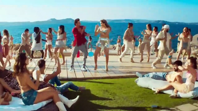 ISHQ JAISA KUCH SONG- FIGHTER || HRITHIK ROSHAN, DEEPIKA PADUKONE||