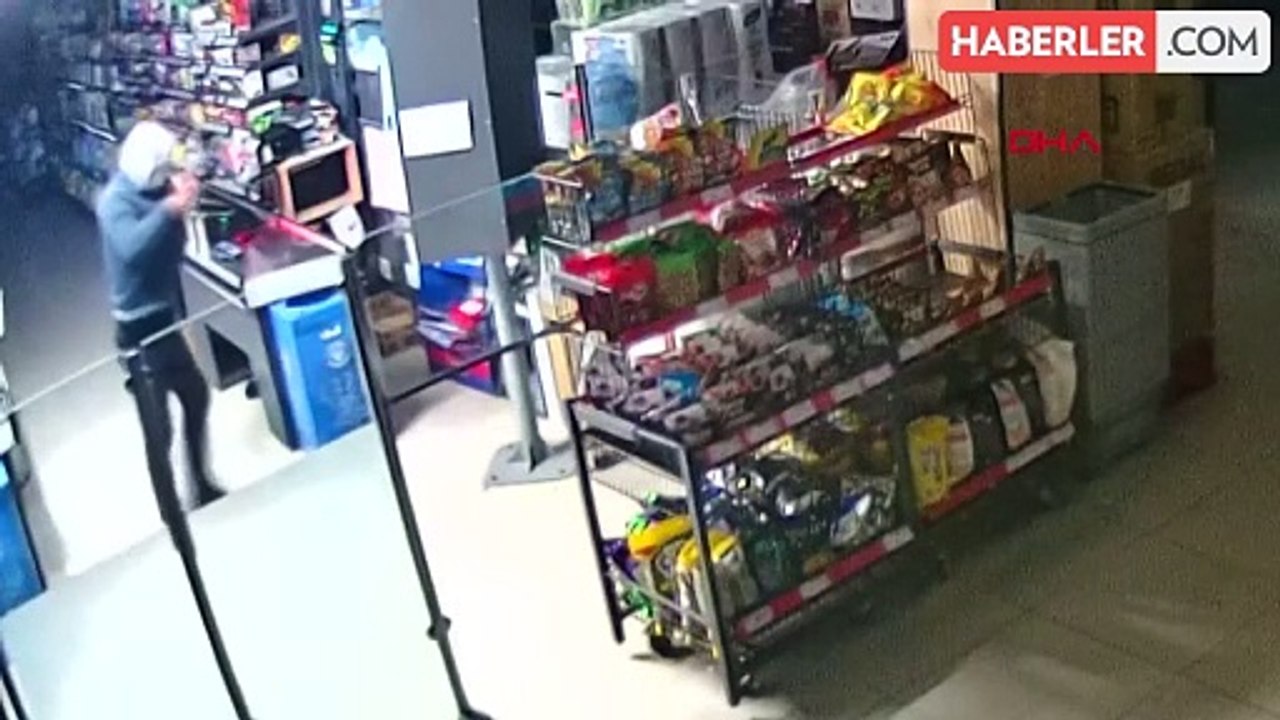 Adana'da zincir marketlerde çekiçli hırsızlık