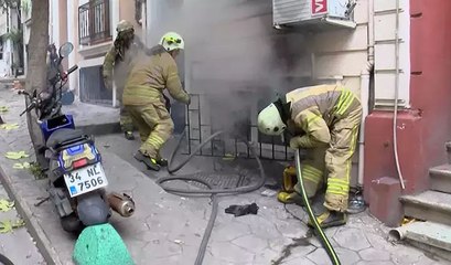 Beyoğlu'ndaki otelde yangın paniği