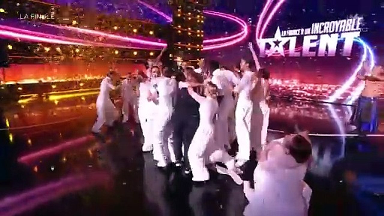 Le groupe de danse Mega Unity remporte "La France a un incroyable talent" 2023 sur M6
