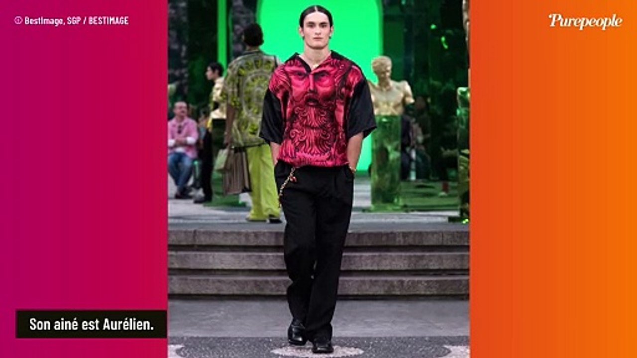 "Enceinte, je me trouvais très moche" : Carla Bruni mère de 2 enfants, rares confidences sur ses grossesses