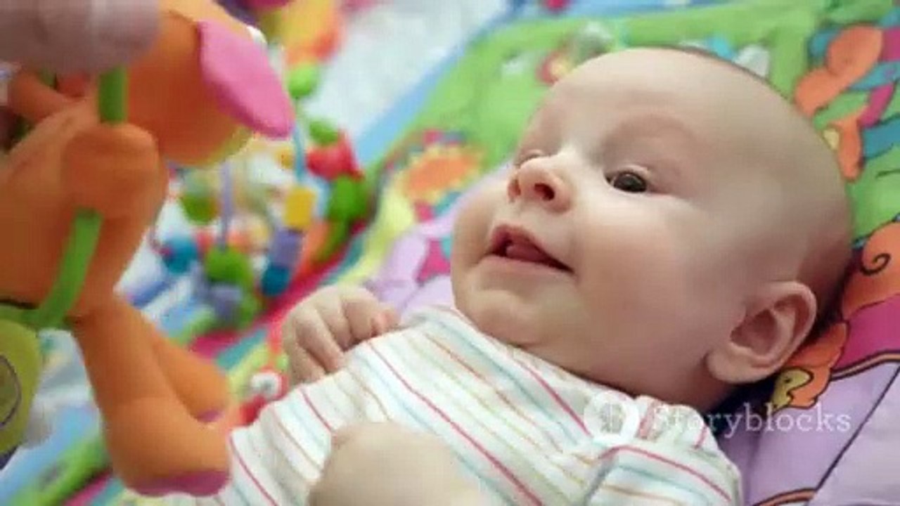 Magnifiques bébés souriants